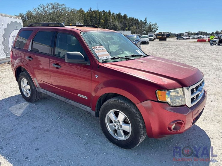 2008-ford-escape-xlt-image-2