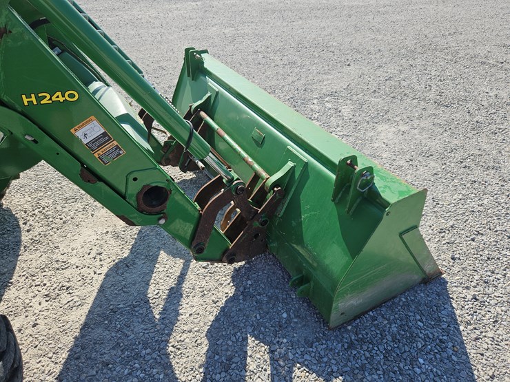2016-john-deere-5085e-image-19