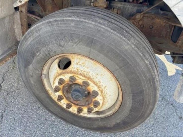 2013-ford-f750-xl-image-20