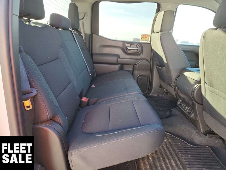 2019-chevrolet-silverado-1500-image-19