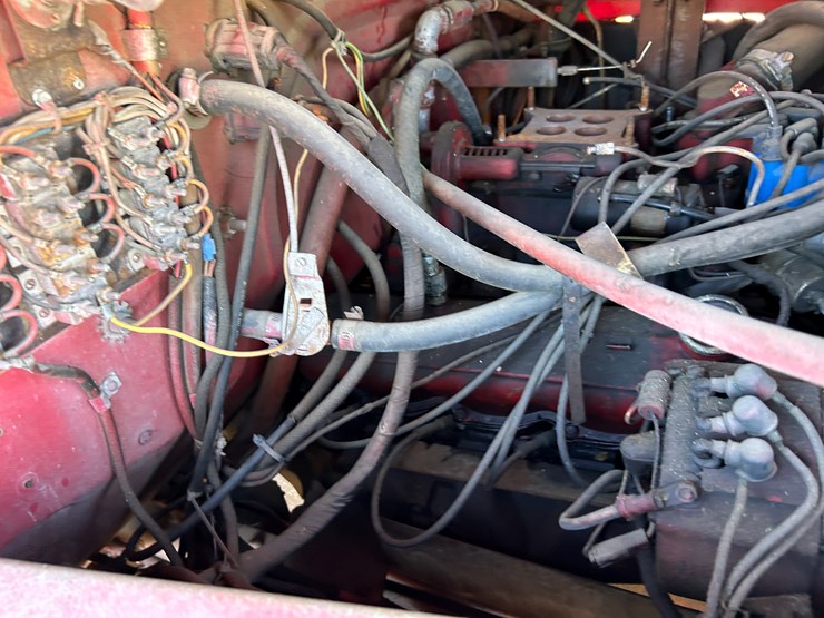 #22559-•-inop-1971-international-harvester-1800-s/a-daycab-fire-truck-vin:-416080g411147-image-45