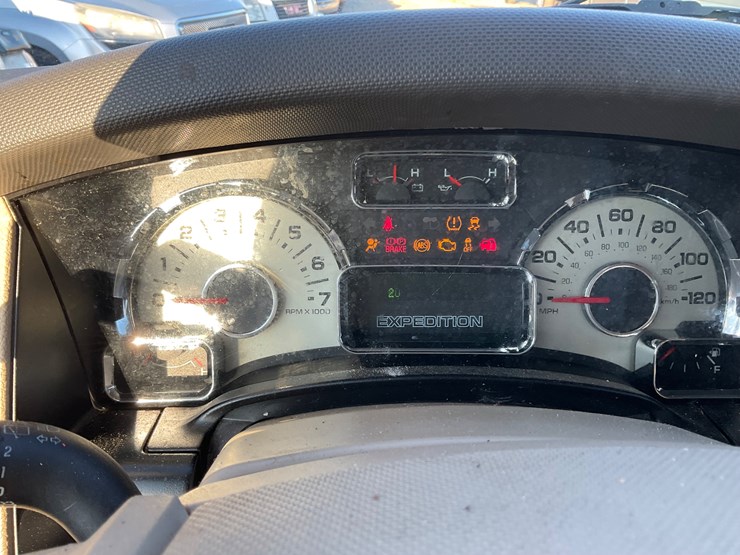 2014-ford-expedition-image-13