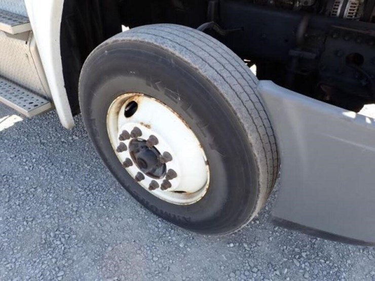 2016-freightliner-cascadia-t/a-hiway-tractor---day-image-35