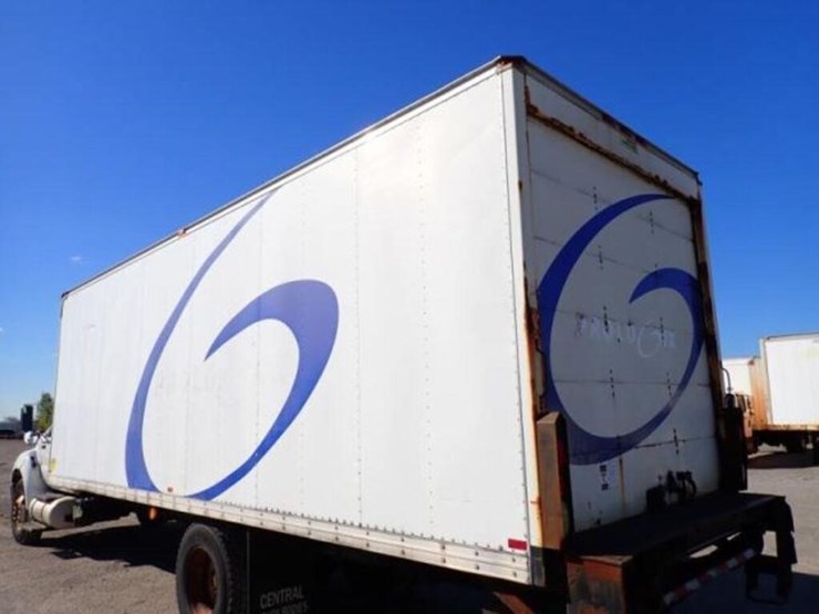 2013-ford-f750-image-46