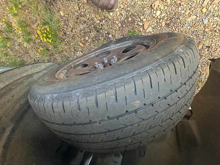 2013-ford-explorer-image-11