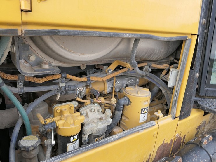 2015-caterpillar-d6n-xl-image-38