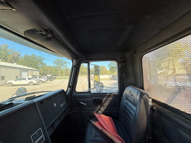 1995-mack-ch613-image-80