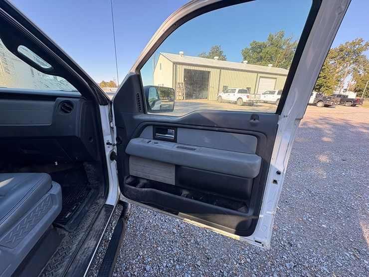 2013-ford-f150-image-30