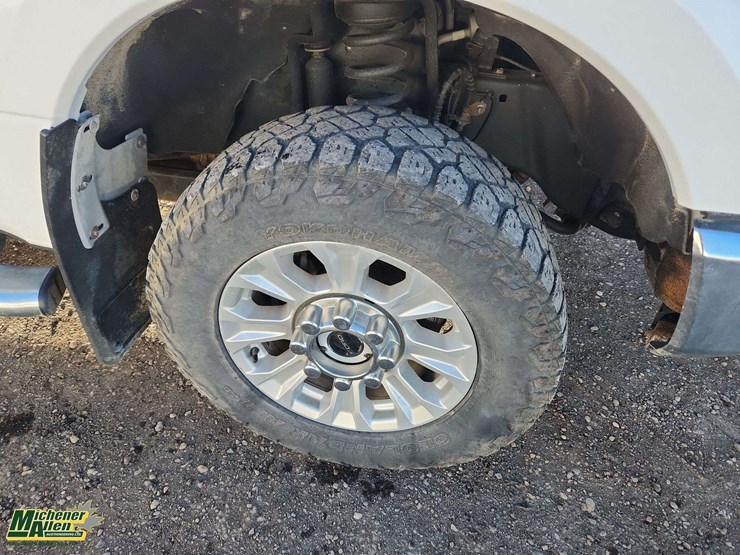 2020-ford-f250-image-15