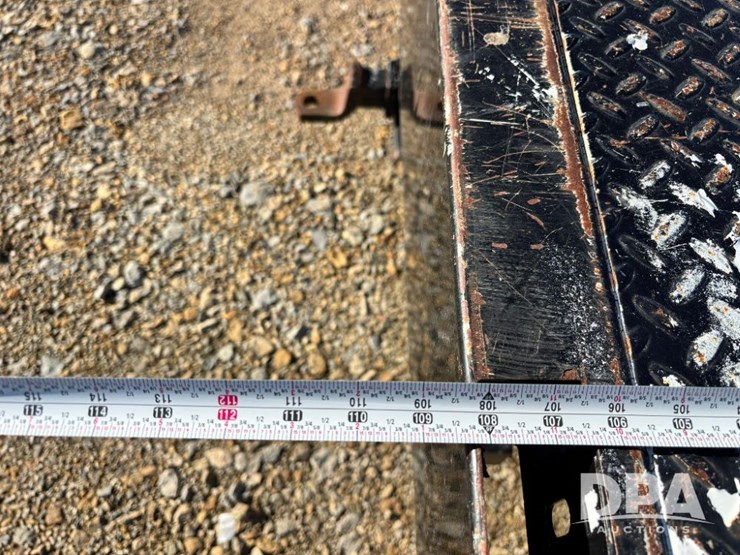 2013-chevrolet-3500hd-image-48