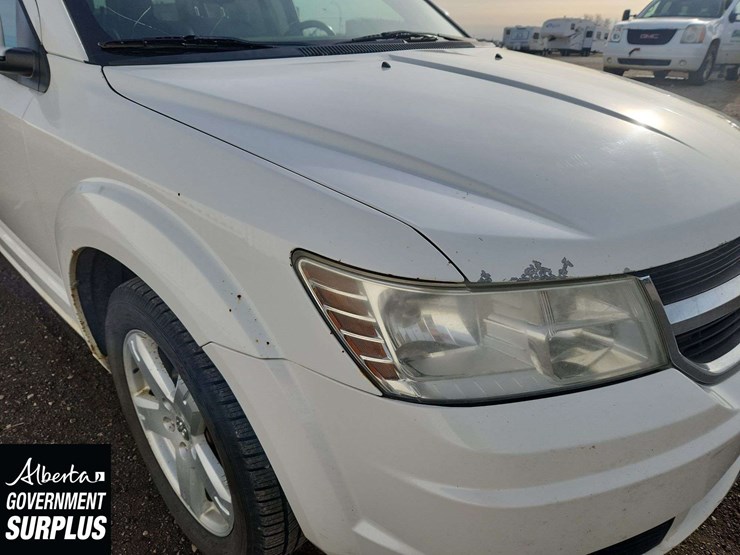 2010-dodge-journey-image-38