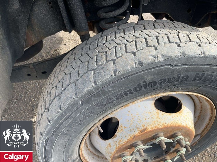 2015-ford-f550-image-10