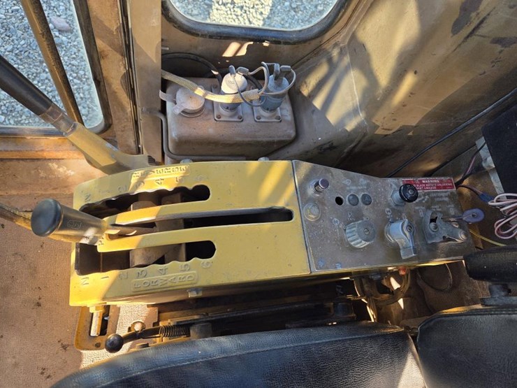 caterpillar-140-image-52