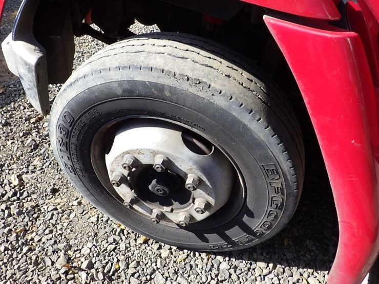 2002-freightliner-fl50-image-30