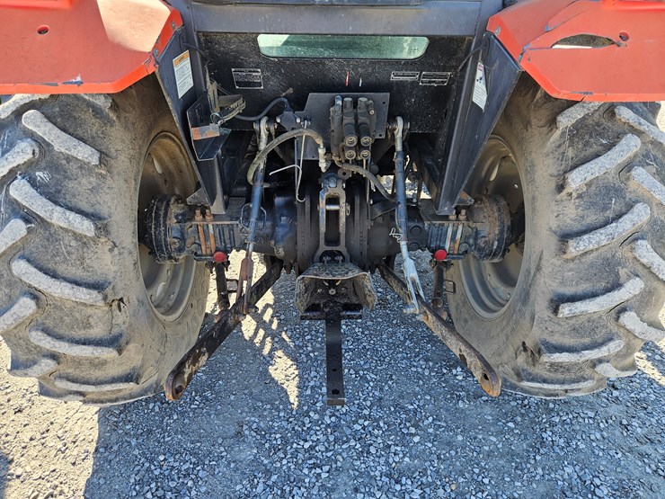 massey-ferguson-471-image-18