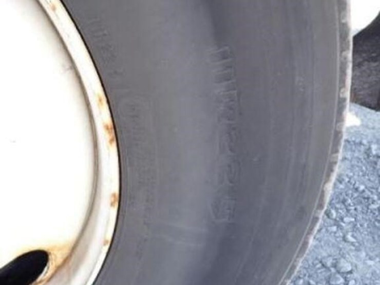 2016-freightliner-cascadia-t/a-hiway-tractor---day-image-34