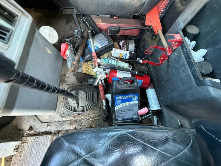 1995-mack-ch613-image-77