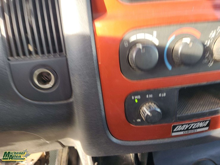 2004-dodge-ram-3500-image-20