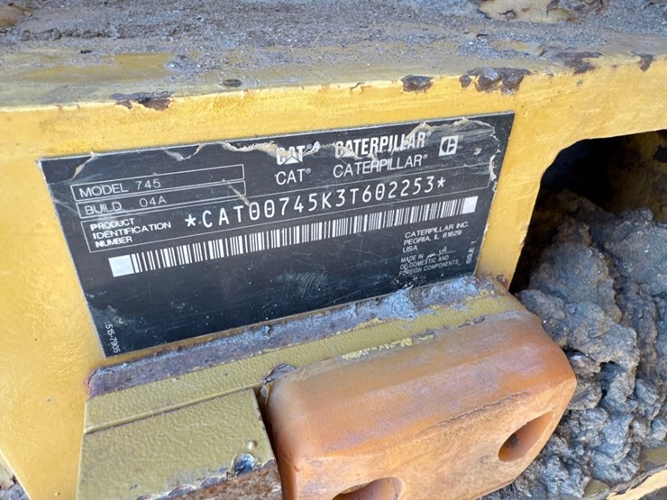 2020-caterpillar-745-image-20