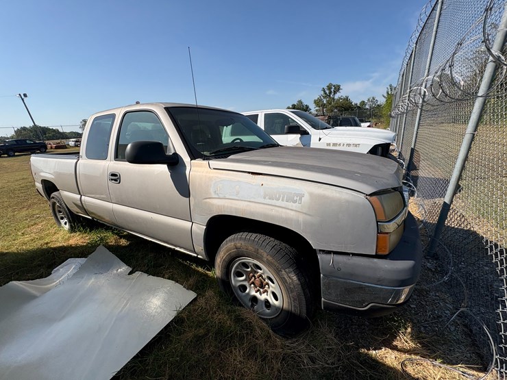 chevrolet-1500-image-2