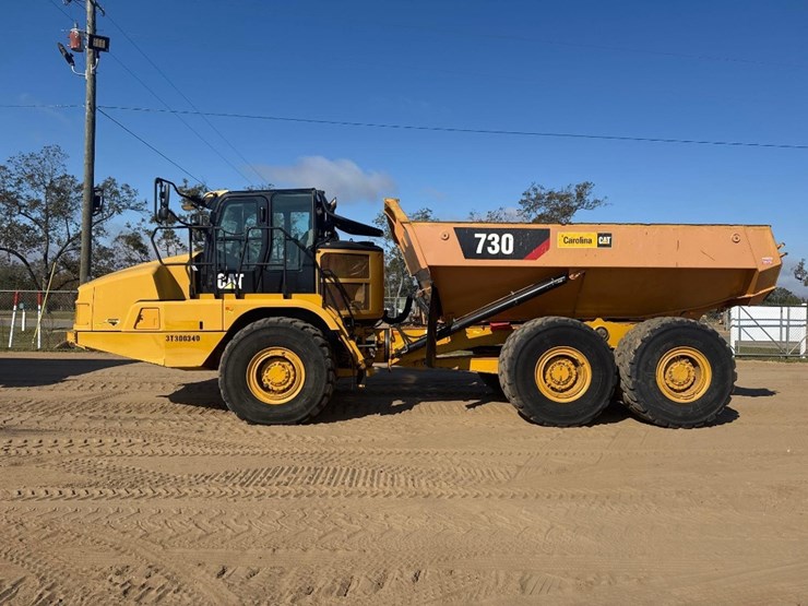 2019-caterpillar-730-image-1