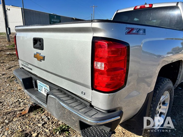 2015-chevrolet-silverado-image-36