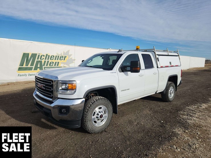 2018-gmc-sierra-2500hd-image-1