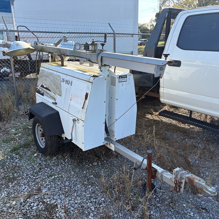 #9 • TOWABLE LIGHT