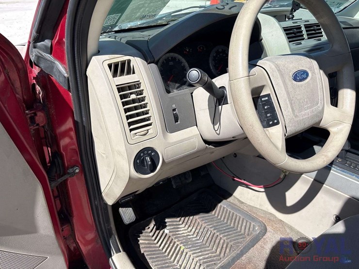 2008-ford-escape-xlt-image-14