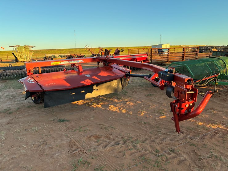 new-holland-h7230-image-1