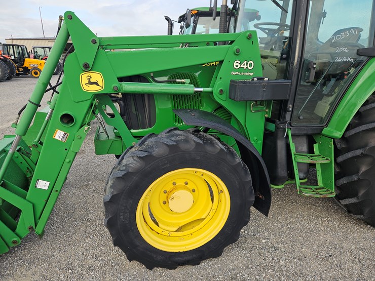 2006-john-deere-6420-image-7