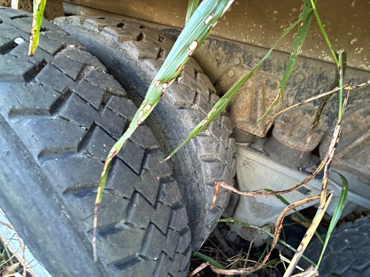 #22560-•-inop-2004-auto-car-t/a-daycab-garbage-truck-5vcdc6ce54h200305-image-6