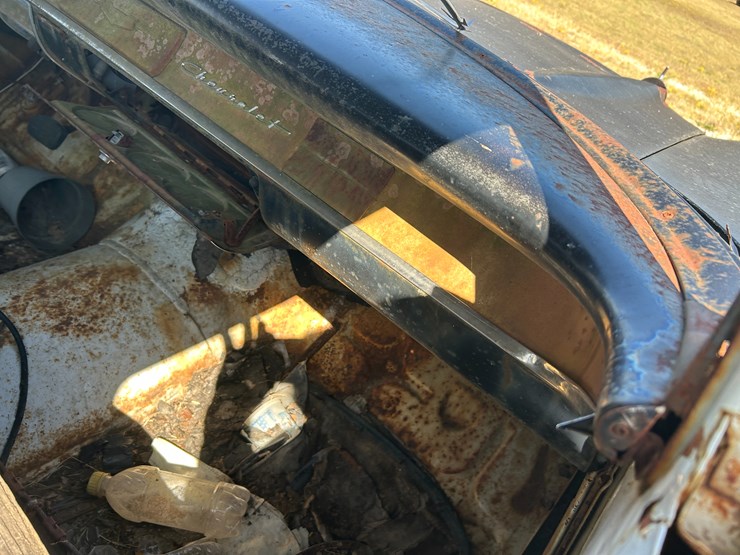 #22553-•-inop-1957-chevrolet-sedan-image-24