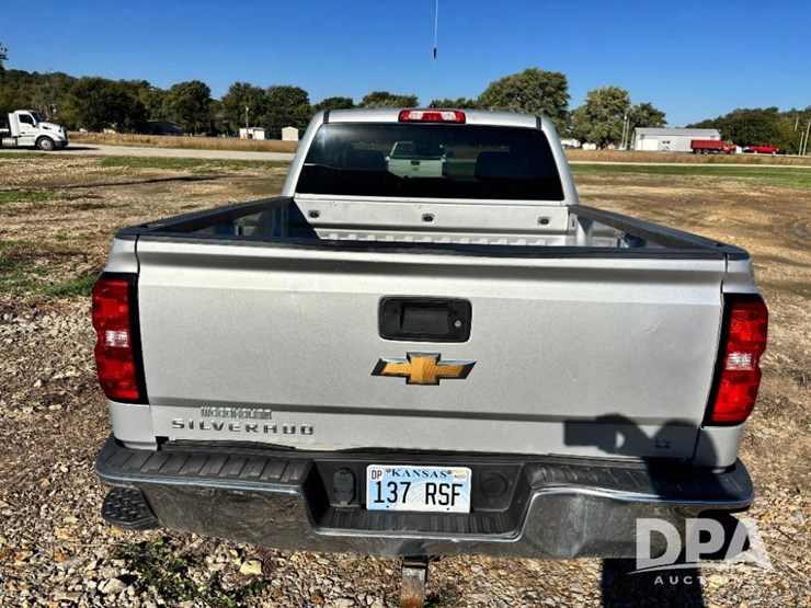 2015-chevrolet-silverado-image-8