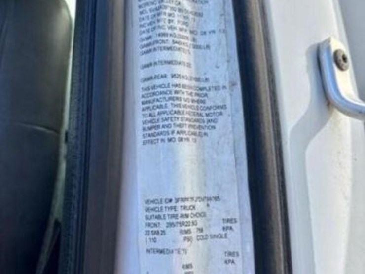 2013-ford-f750-xl-image-70