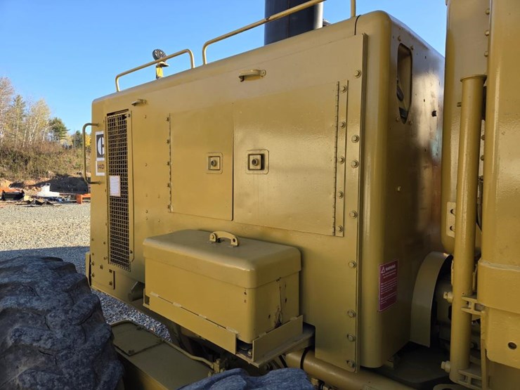 caterpillar-140-image-31