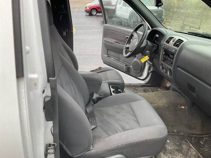 2005-chevrolet-colorado-image-11