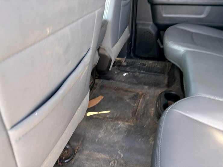 2017-dodge-1500-image-37