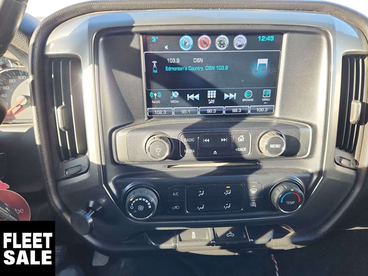 2016-chevrolet-silverado-2500hd-image-13