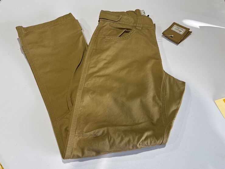 #23575-•-unused-avery-30x32-khakis-image-1