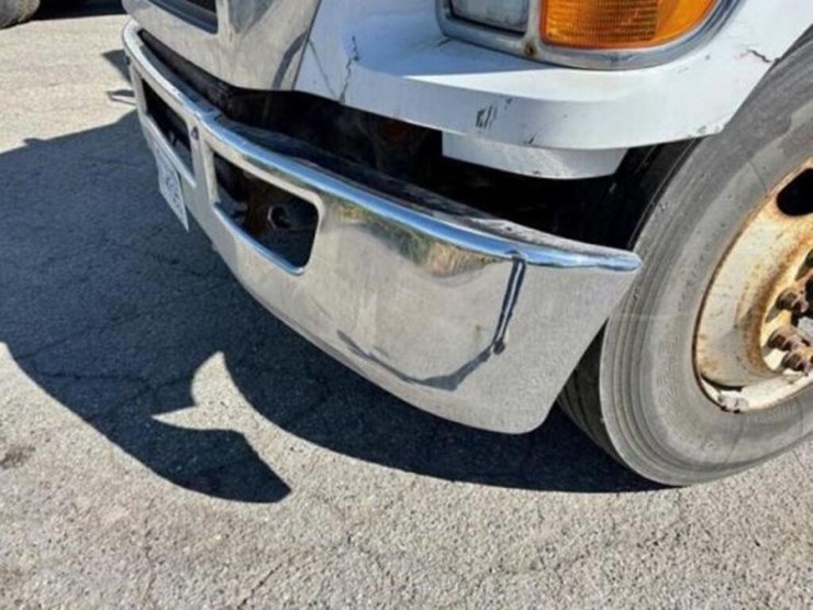 2013-ford-f750-xl-image-12