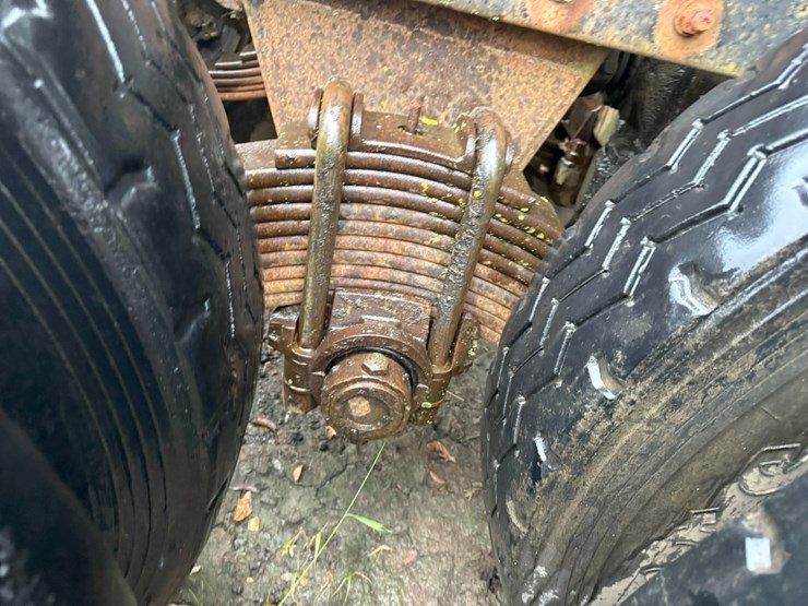 #22576-•-inop-1987-mack-r600k-t/a-single-cab-truck-tractor-vin:-1m3n231k8ht004087-image-17