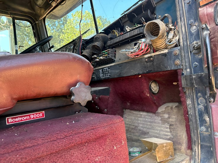 1995-international-9400-image-57