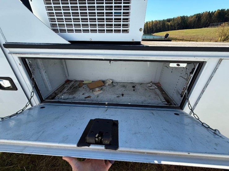 2015-ford-f350-xl-image-11