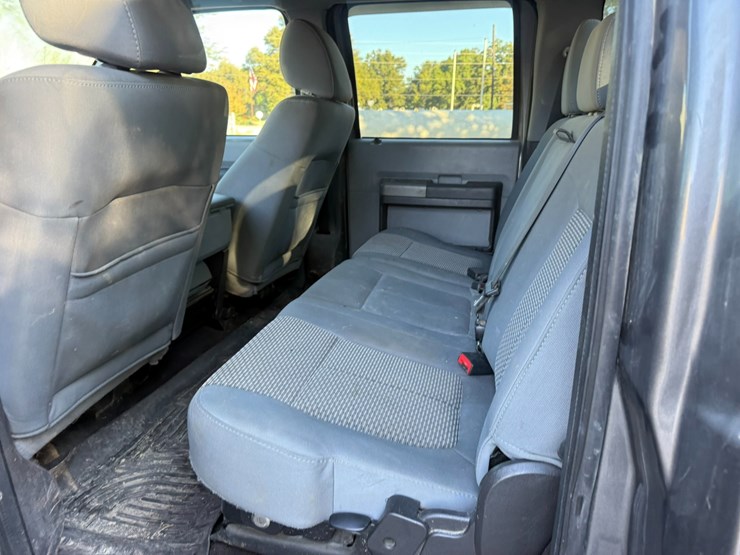 2011-ford-f250-image-26