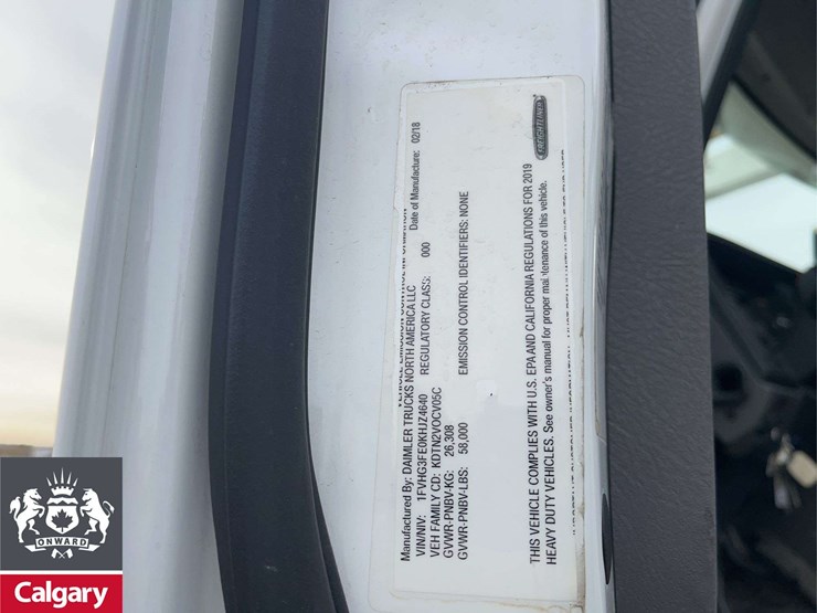 2019-freightliner-114sd-image-23