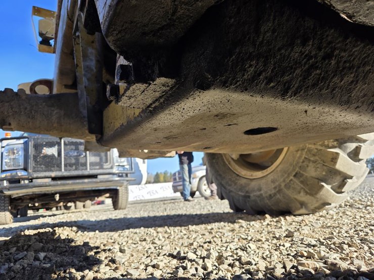 1980-caterpillar-930-image-37