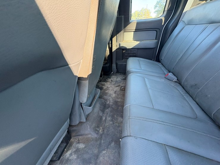 2013-ford-f150-image-47