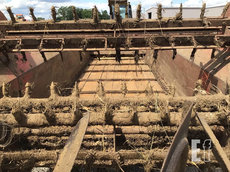 new-holland-327t-image-10