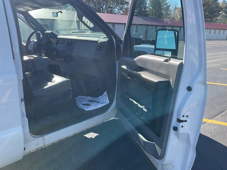 2013-ford-f350-image-11
